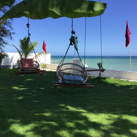 Bamboobeachvilla1 Ac New Oceanfront Pool Sunsetview Garden Kitchen Satellite Starlink Wi-Fi Dimiao Exterior photo